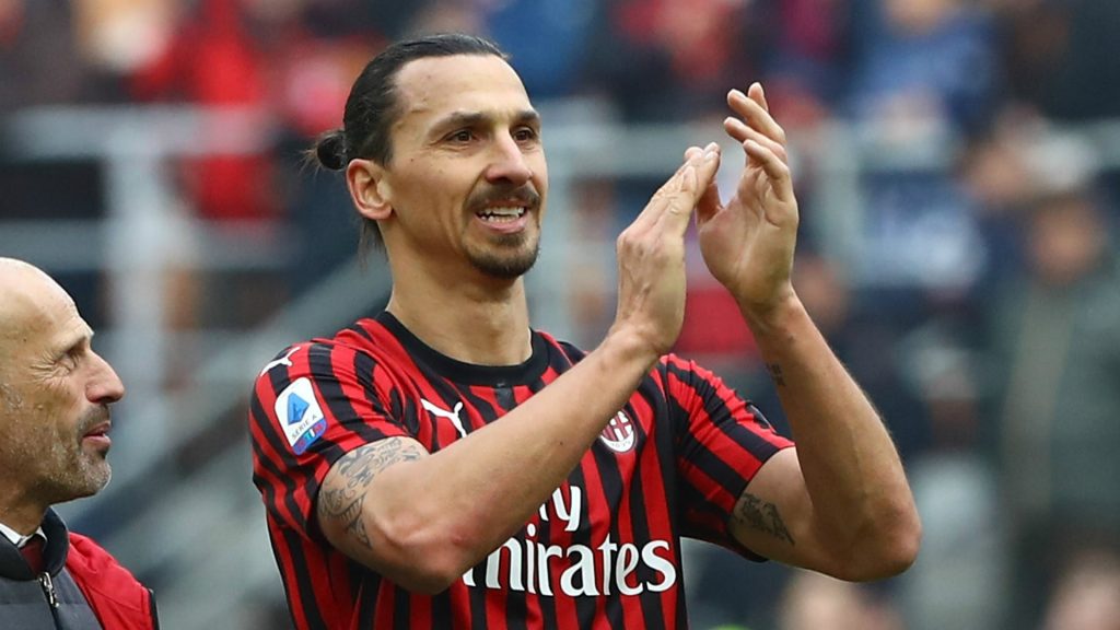 Zlatan Ibrahimovic Bingung Antara Bertahan Di AC Milan , Pindah Klub Atau Gantung Sepatu