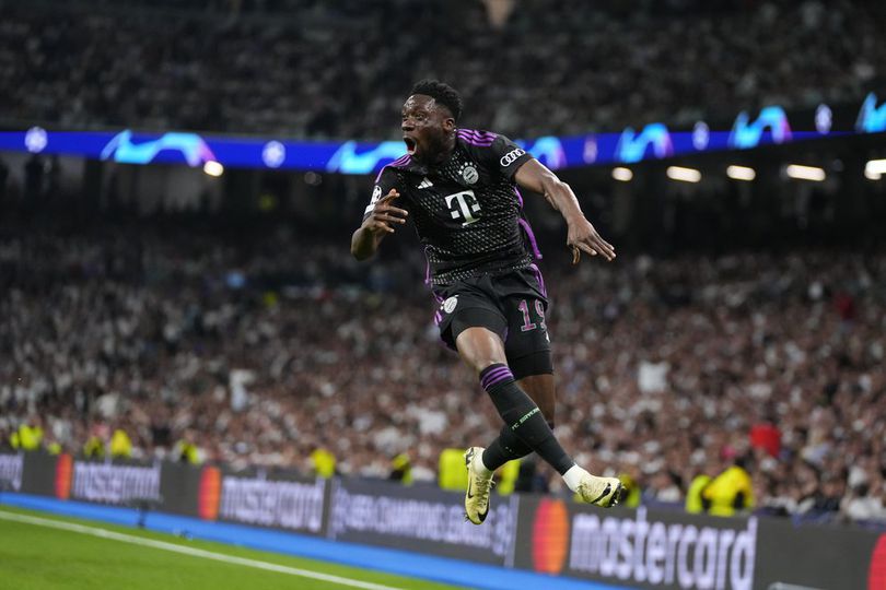 Saingi Real Madrid, MU juga Kejar Alphonso Davies