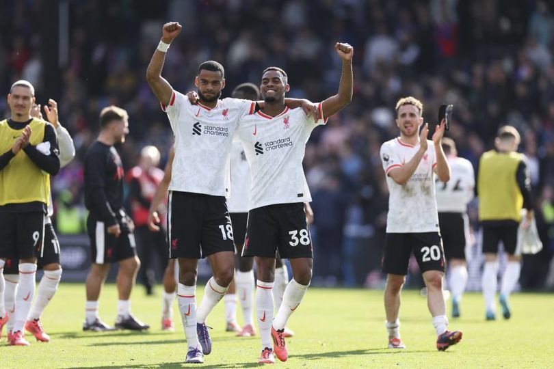 Gak Pilih-Pilih, Liverpool Bakal Sikat Semua Trofi!